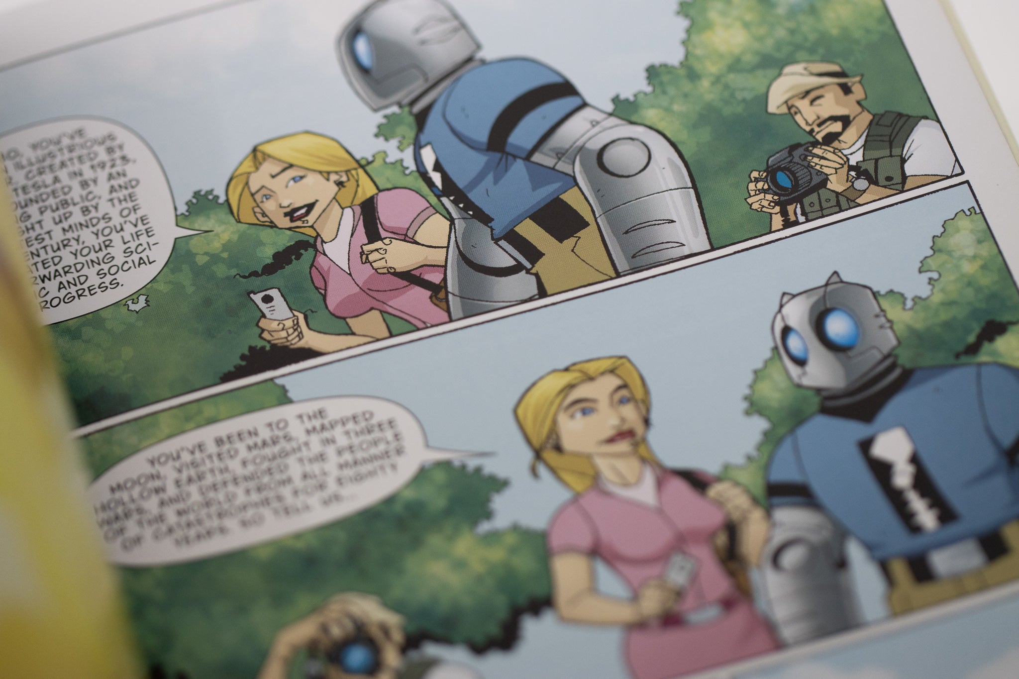 Atomic Robo and the Fightin' Scientists of Tesladyne